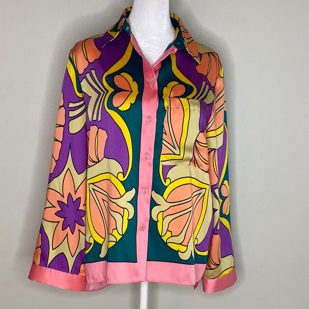 NWOT! Zara Bloggers' Favorite Colorful Printed Satin Pajama Style Shirt -Size XS